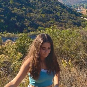 Meet your Posher, Kayla